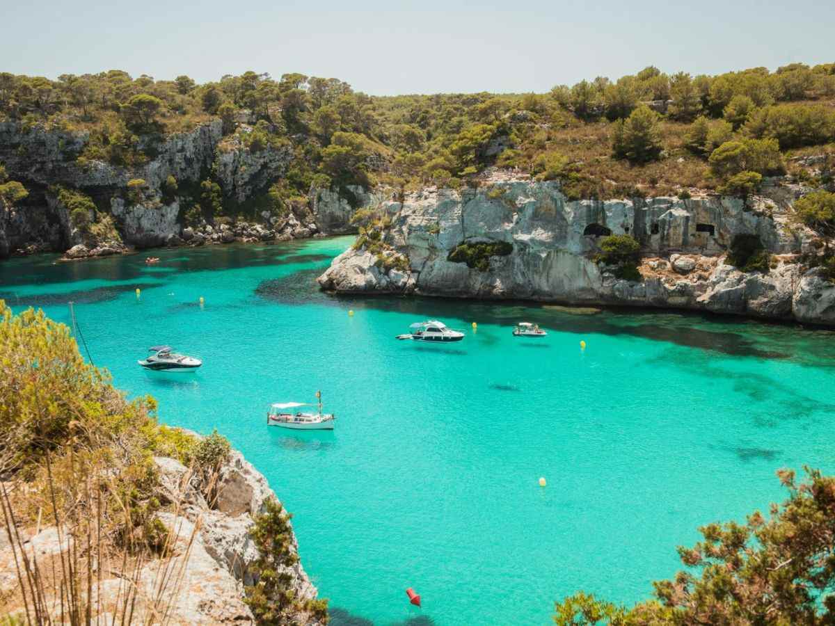 rutas en barco menorca - inuitz